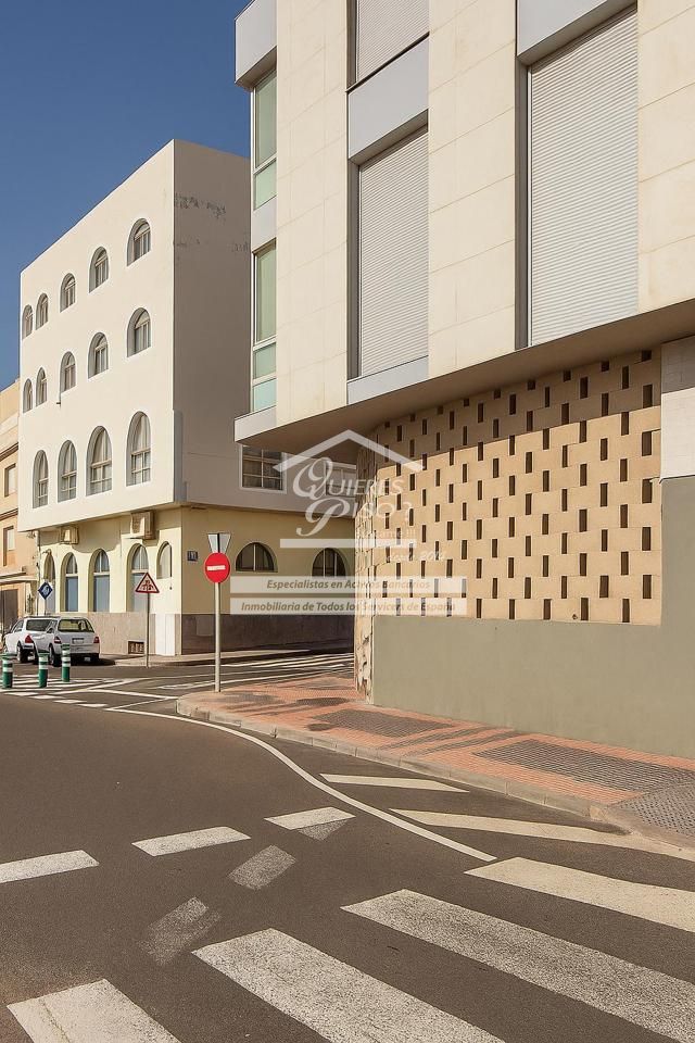 Local en Calle Cuba 2, El Tablero, Las Palmas de 1077 m2