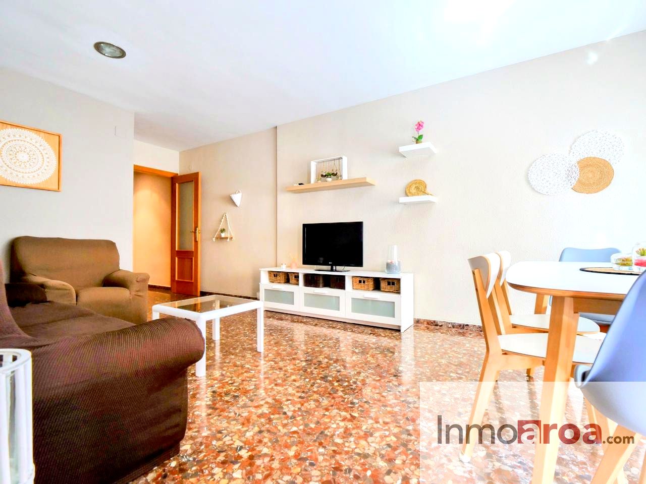 Piso en Carrer de Ramon Juan, Burjassot, Valencia de 102 m2