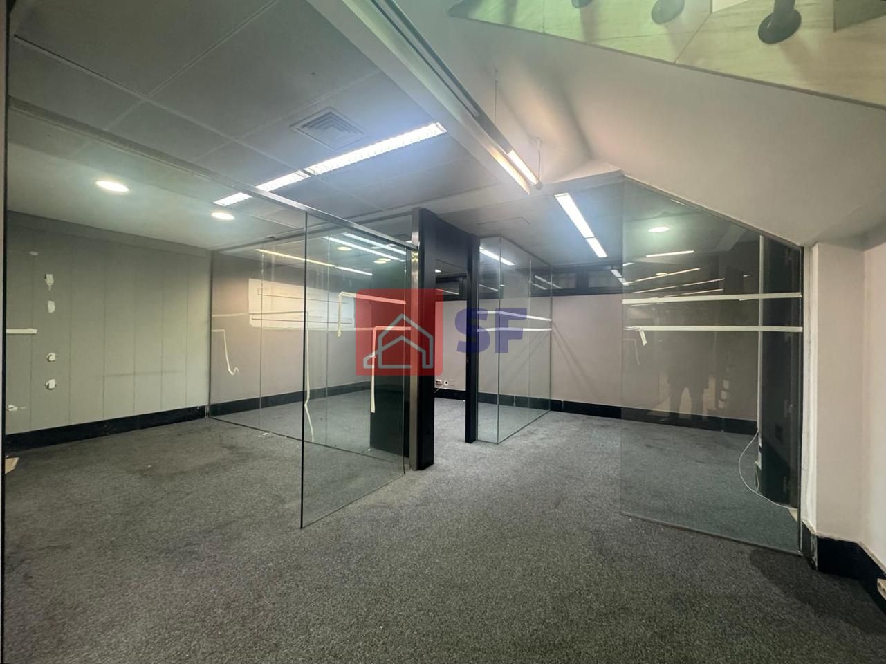 Local en Pacífico, Madrid, Madrid de 174 m2