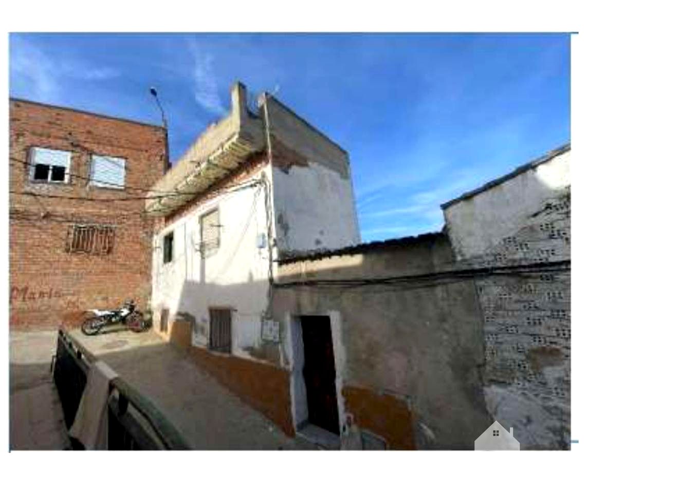 Casa / chalet en Calle Cambroneras, Mengíbar, Jaén de 157 m2