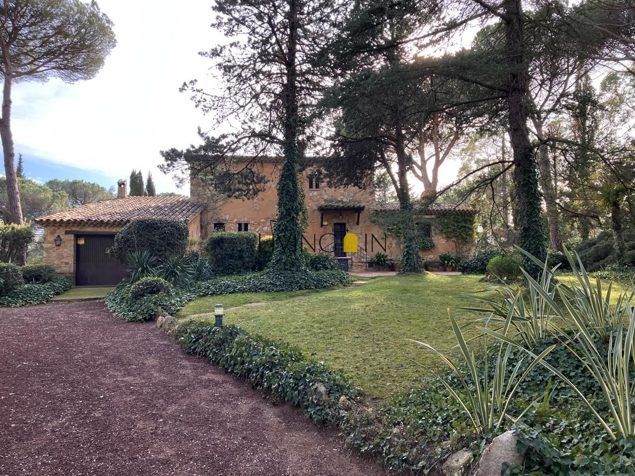 fincas-rusticas en caldes-de-malavella · montana 7500000€