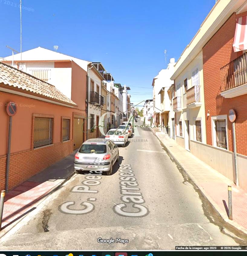 Casa / chalet en Calle Poeta Pérez Carrascosa, Puente Genil, Córdoba de 84 m2