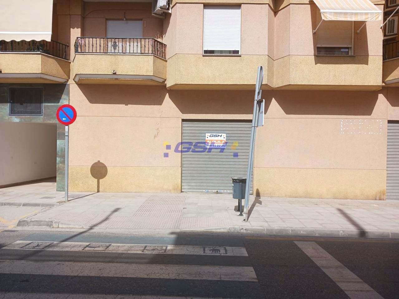 Local en Avenida Agustina de Aragón 1, Churriana de la Vega, Granada de 101 m2