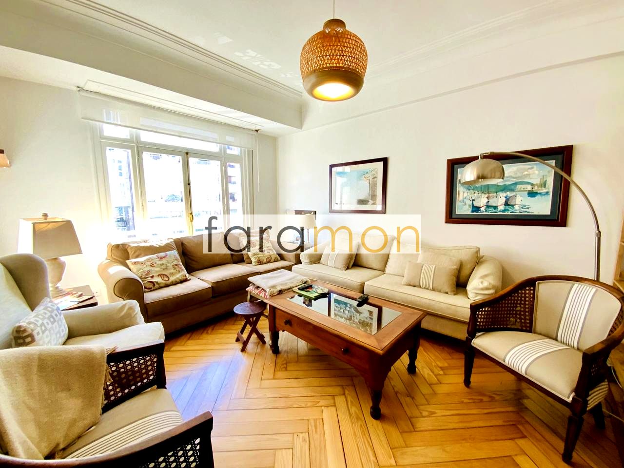 Piso en Avenida da Gran Vía, Vigo, Pontevedra de 217 m2