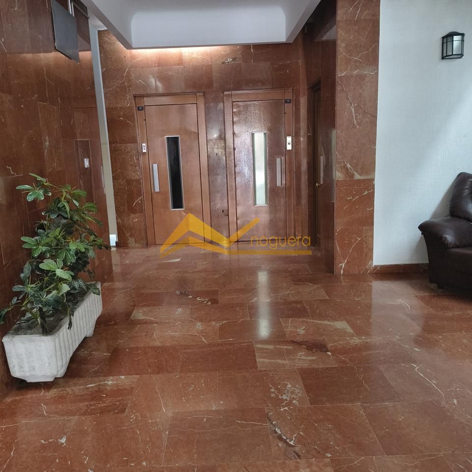 Piso en Plaza Aníbal e Himilce, Linares, Jaén de 158 m2