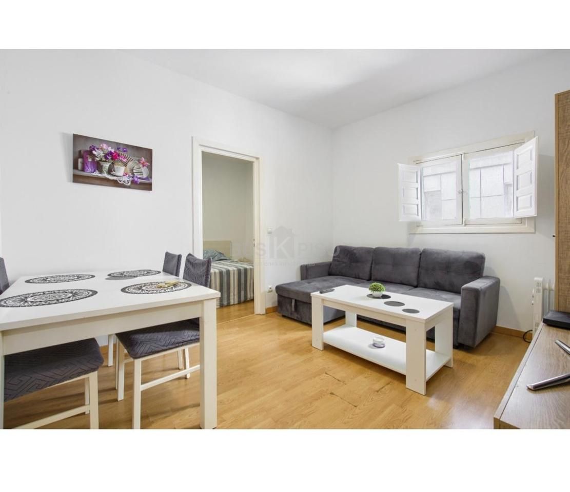 Piso en Calle del Río, Madrid, Madrid de 65 m2