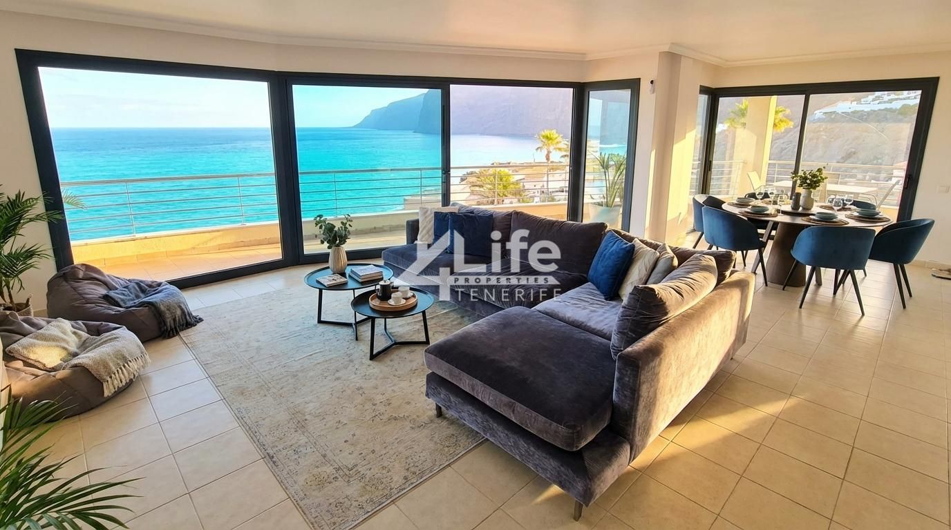 Piso en Calle la Hondura, Santiago del Teide, Santa Cruz de Tenerife de 222 m2