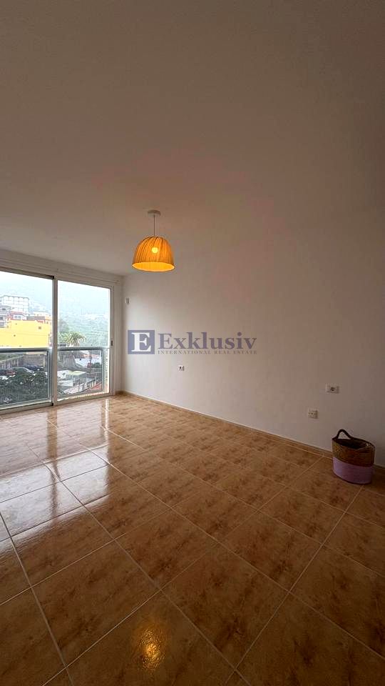 Piso en Carretera Vieja, La Victoria de Acentejo, Santa Cruz de Tenerife de 80 m2