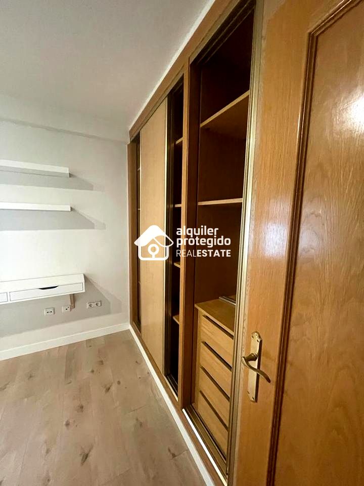 pisos en alicante-(alacant) · centro 1400€