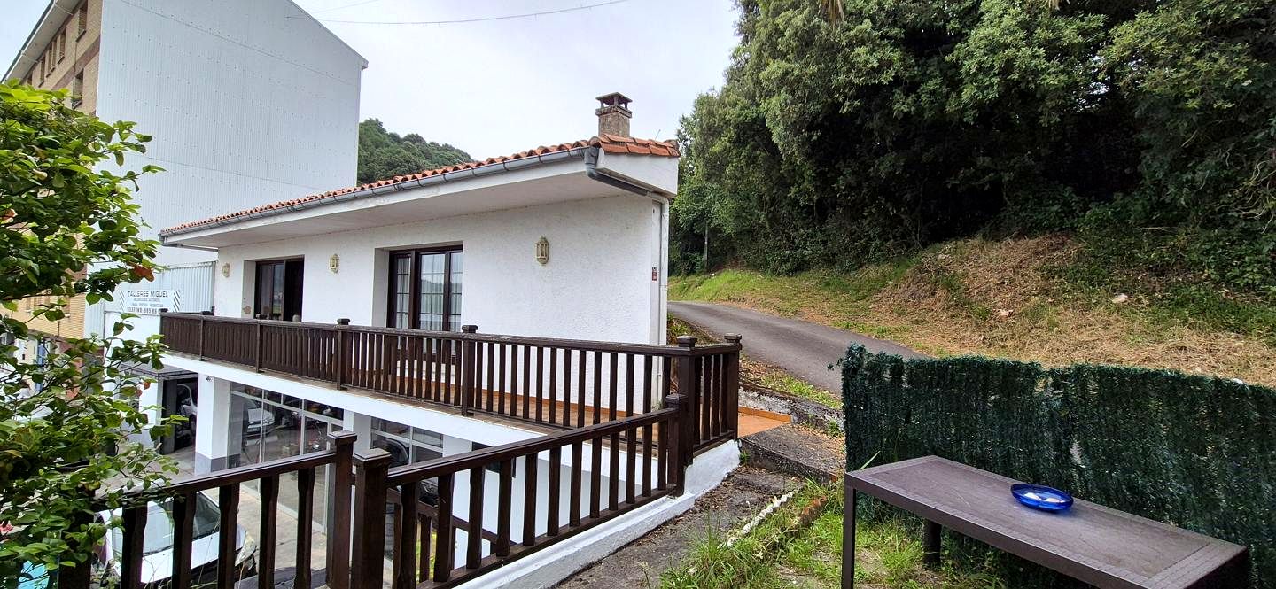 Casa / chalet en Calle de Palacio Valdés 73, Ribadesella, Asturias de 480 m2