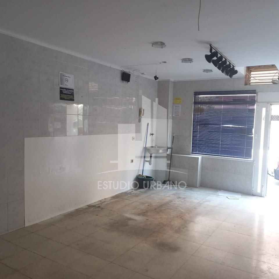 locales-comerciales en salamanca · calle-merida-37003 €