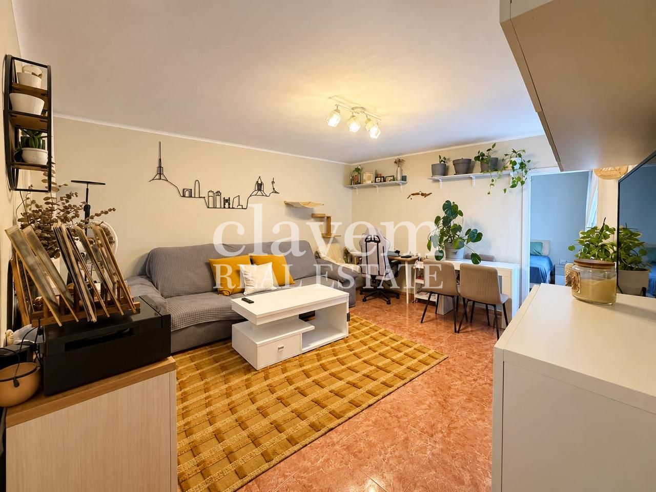 Piso en Via Júlia, Barcelona, Barcelona de 71 m2