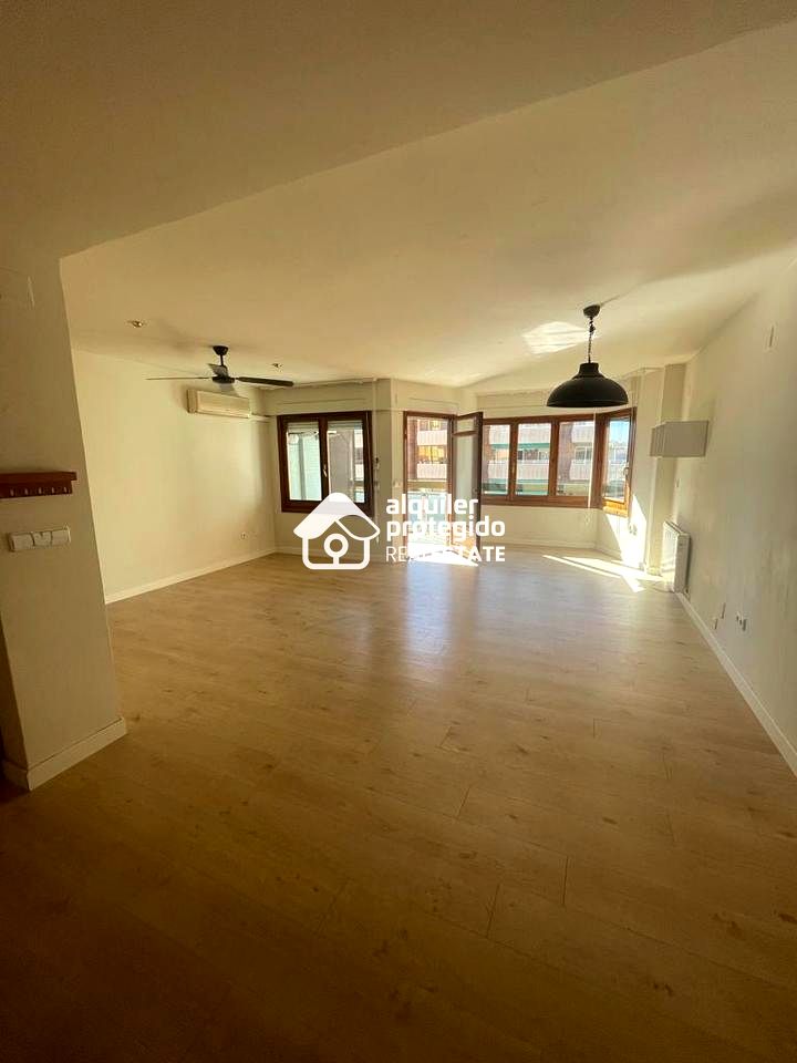 pisos en alicante-(alacant) · centro 1400€