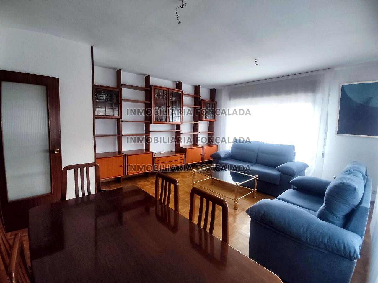 Piso en Avenida Hermanos Menéndez Pidal, Oviedo, Asturias de 95 m2