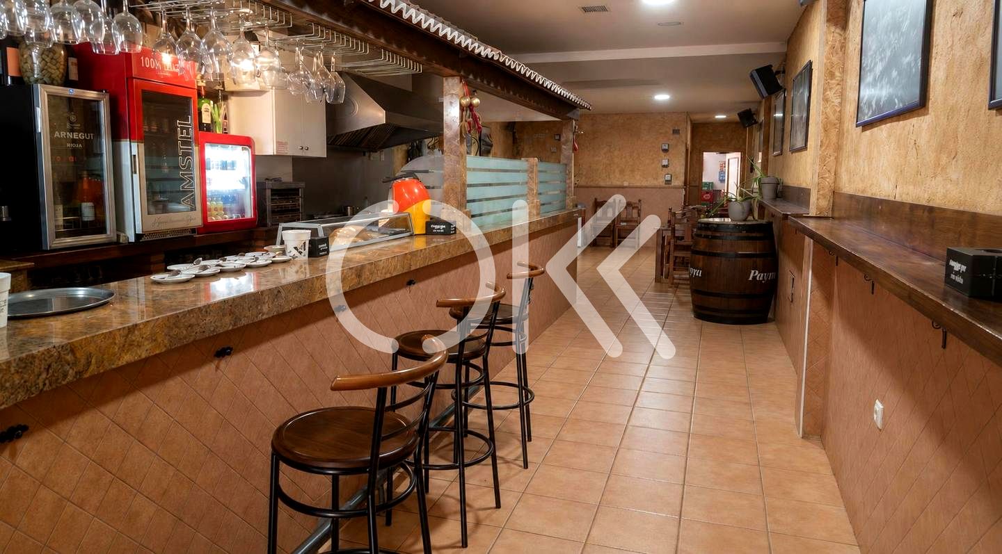 Local en AVENIDA VIRGEN DE ARGEME, CORIA, CÁCERES de 132 m2