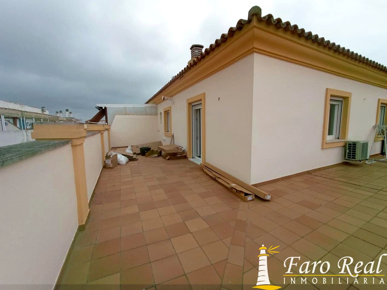 Piso en alquiler anual zona El Barrio