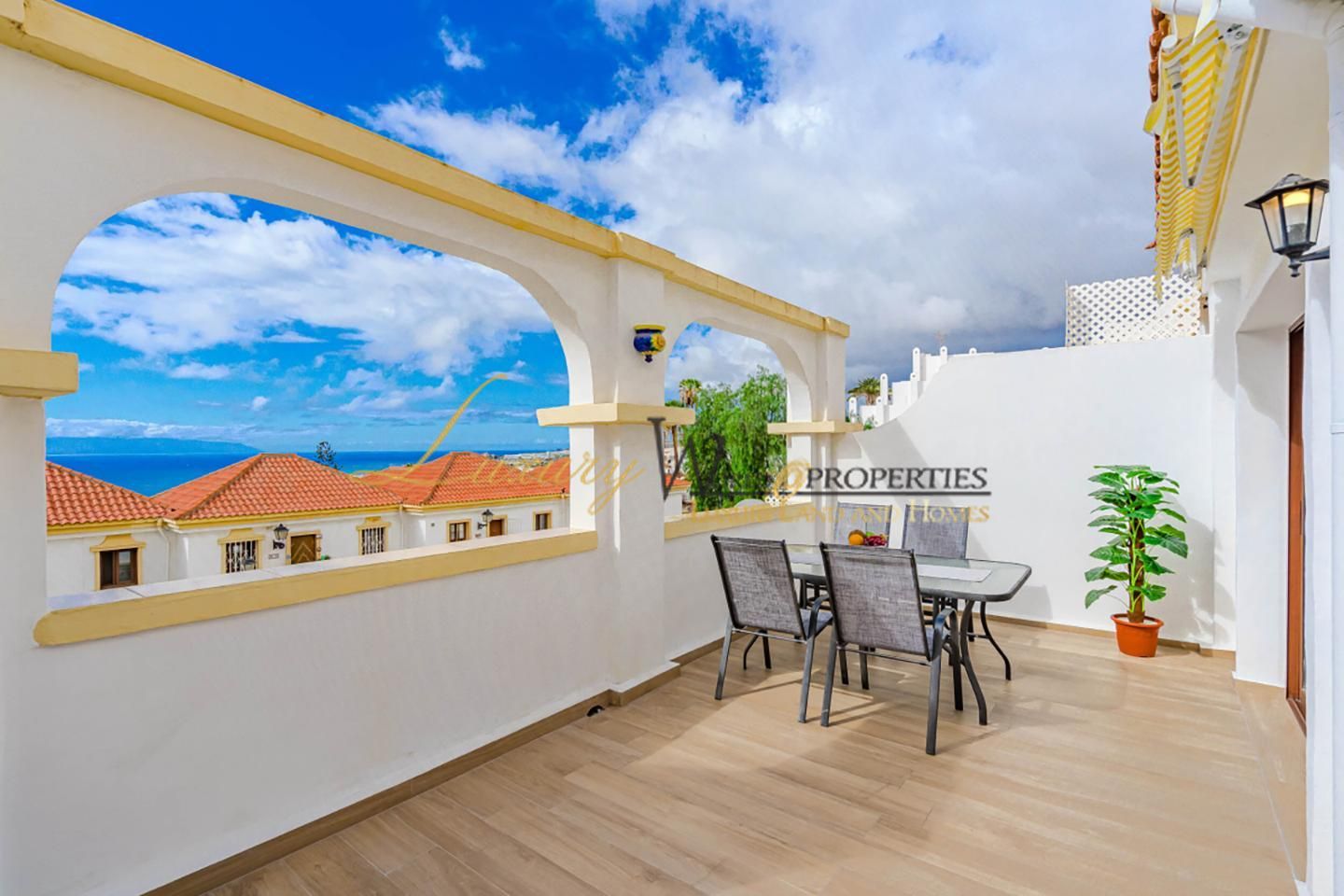 Flat in Calle País Vasco, Costa Adeje, Santa Cruz de Tenerife of 70 m2
