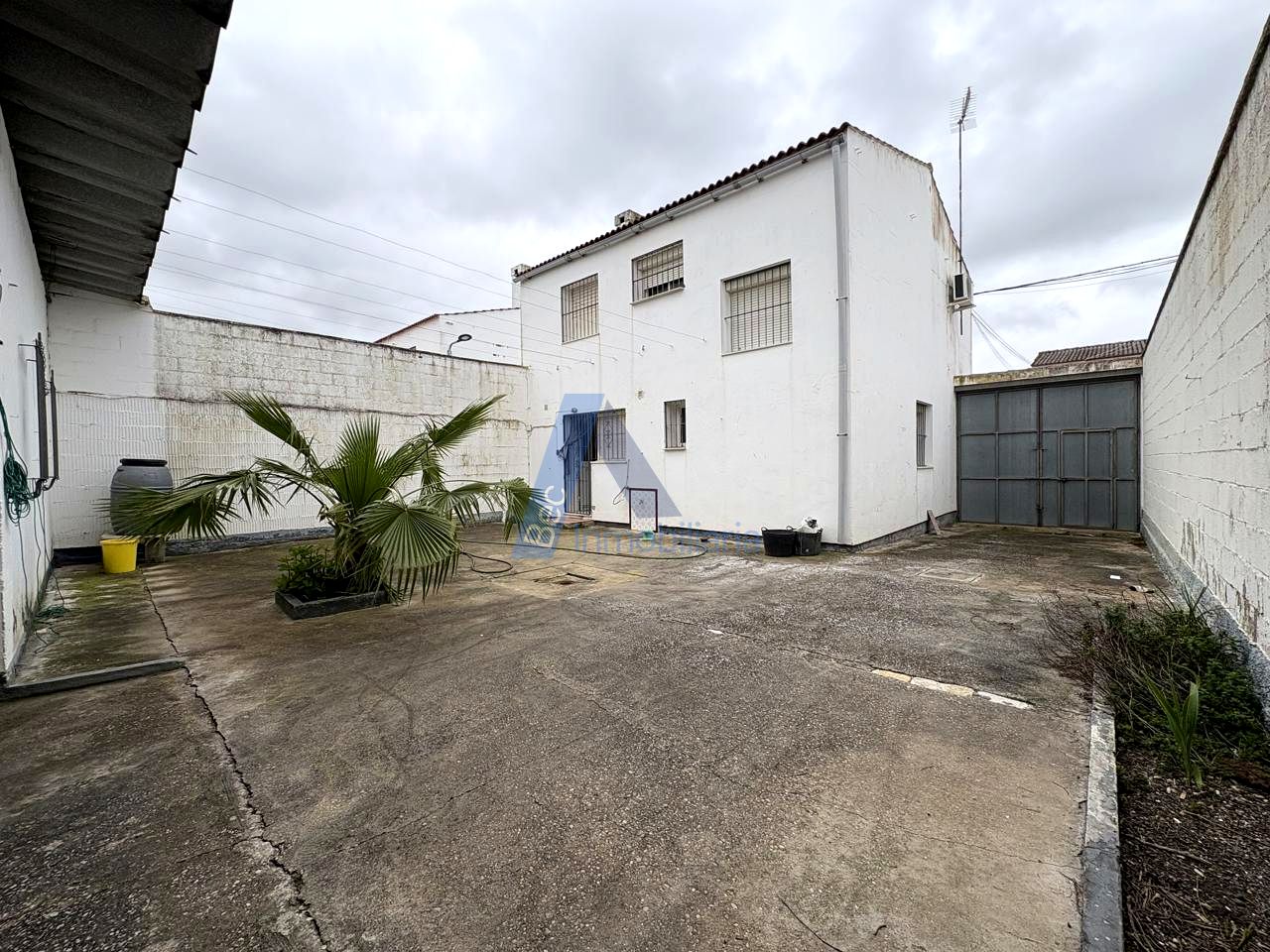 Villa in Calle Pedro Salinas, Lebrija, Sevilla of 187 m2