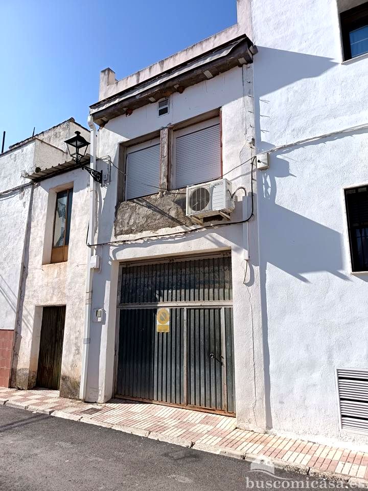 Villa in Calle La Paz, Guarromán, Jaén of 94 m2