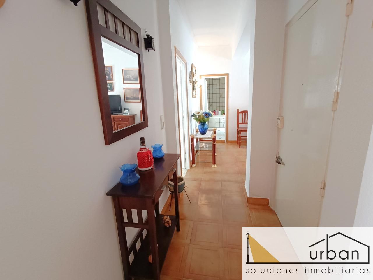 Piso en Calle Doctor Tolosa Latour, Chipiona, Cádiz de 65 m2