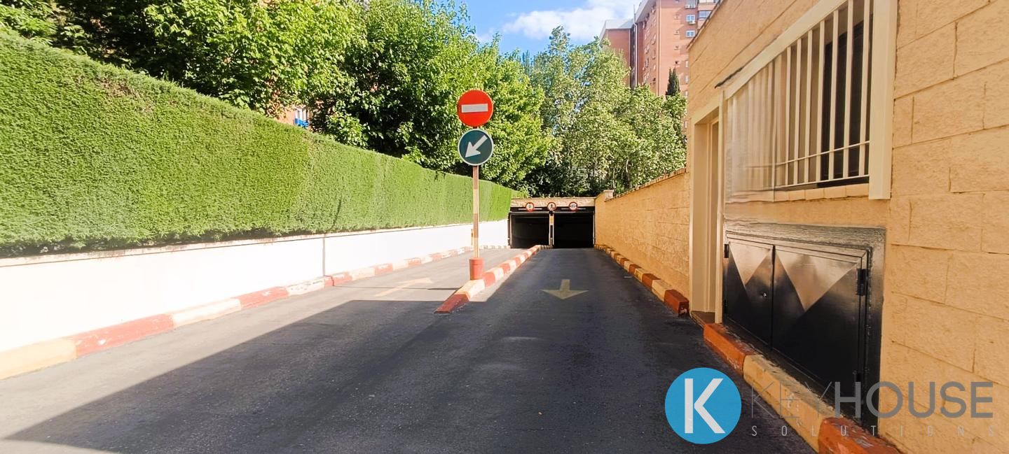 Plaza de parking en Calle de Méjico, Coslada, Madrid de 10 m2