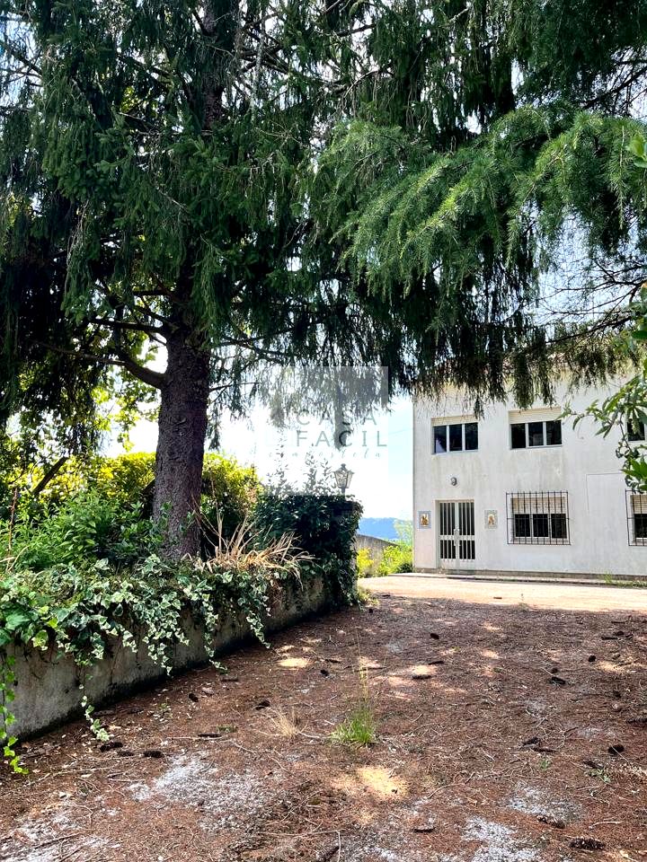 Casa / chalet en Aldea Cortes, Ames, A Coruña de 290 m2