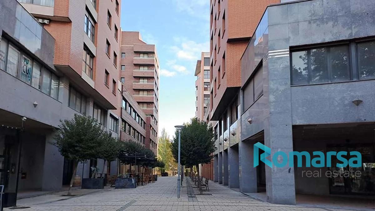 Local en Calle Amadeo Arias, Valladolid, Valladolid de 974 m2
