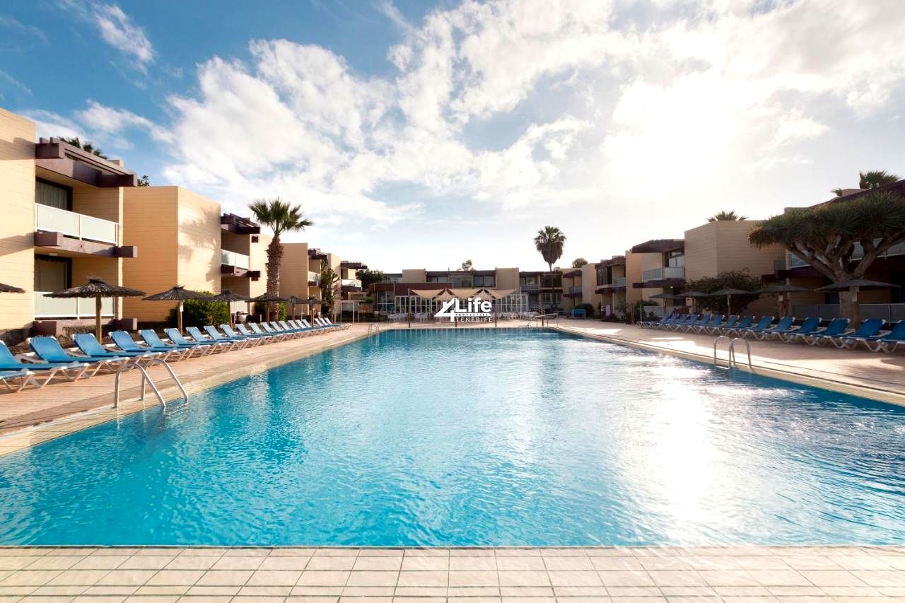 Piso en Calle Hercules, Costa del Silencio, Santa Cruz de Tenerife de 71 m2