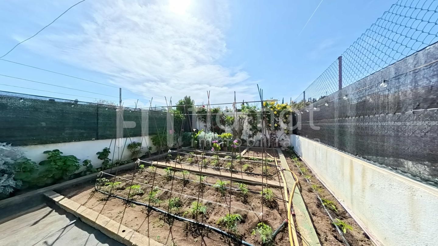 villas en santa-oliva · carrer-del-clavell-43710 295000€