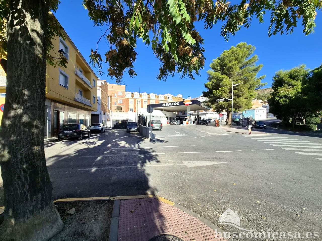 Local en Avenida Pablo Picasso, Huelma, Jaén de 92 m2