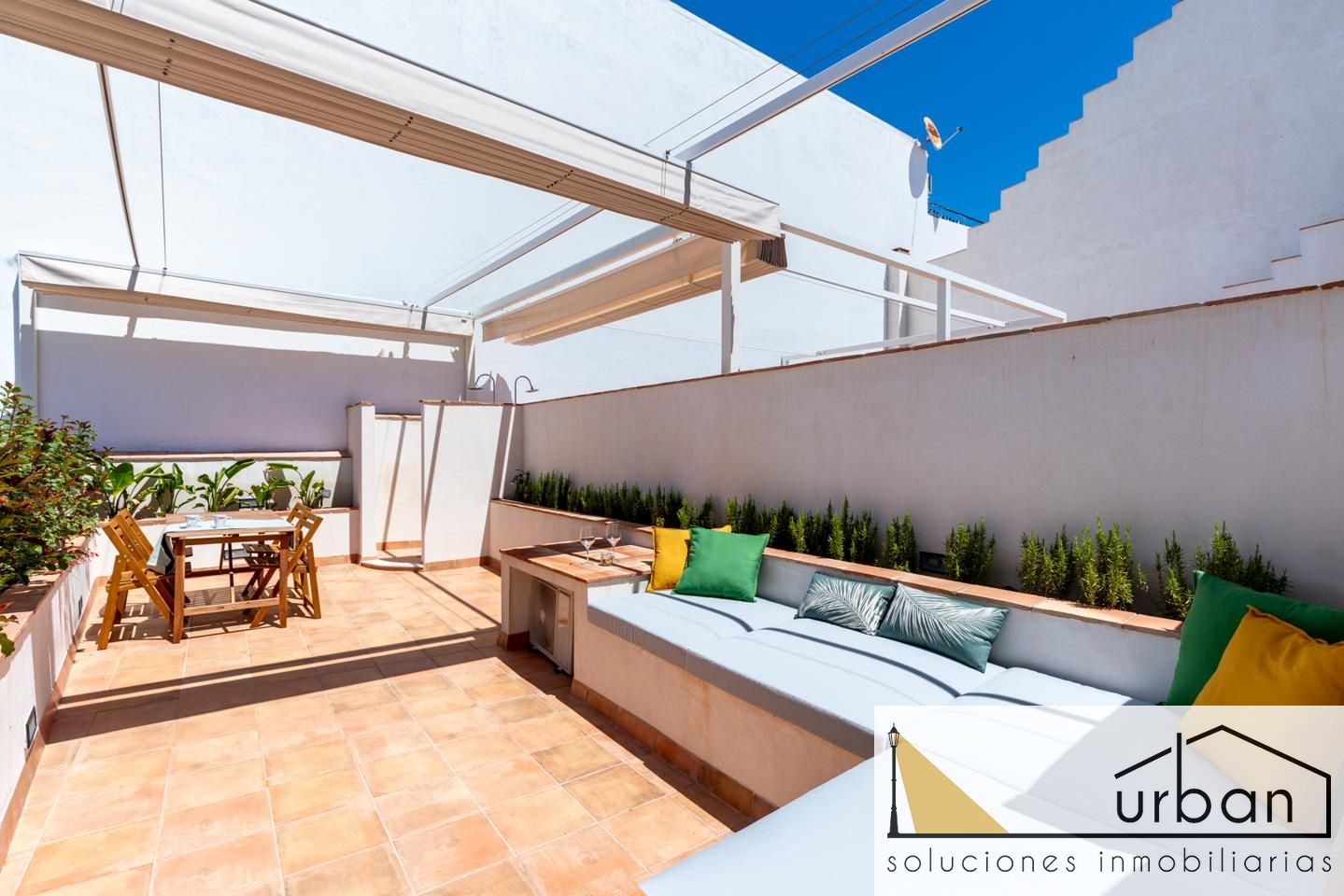 Piso en Calle Isaac Peral, Chipiona, Cádiz de 58 m2