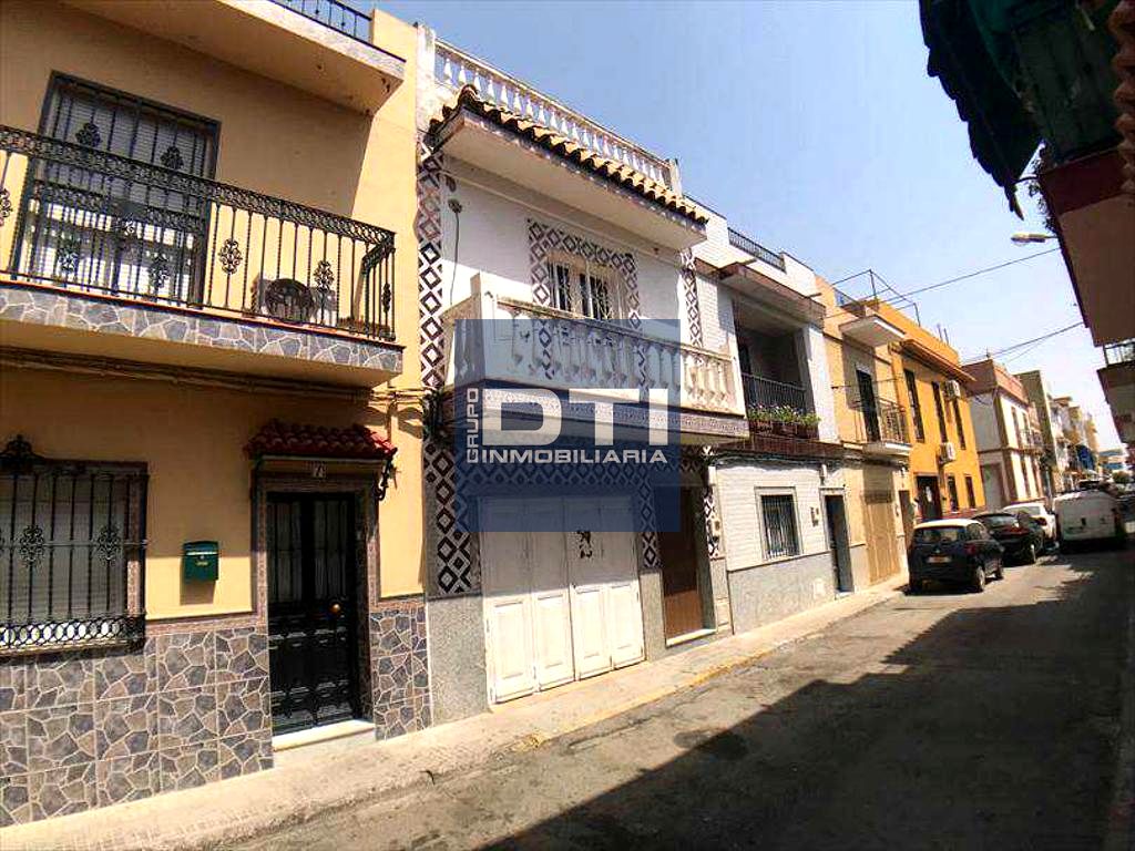 Casa / chalet en Calle Fe, Sevilla, Sevilla de 150 m2