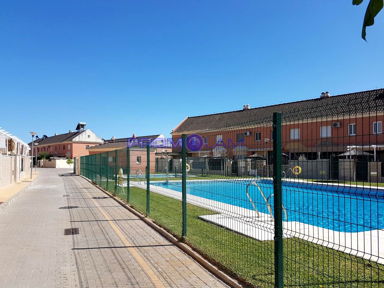 villas en coria-del-rio · los-naranjos 220000€