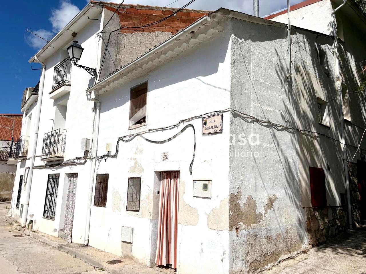 Casa / chalet en Calle Miralrío, Ambite, Madrid de 48 m2