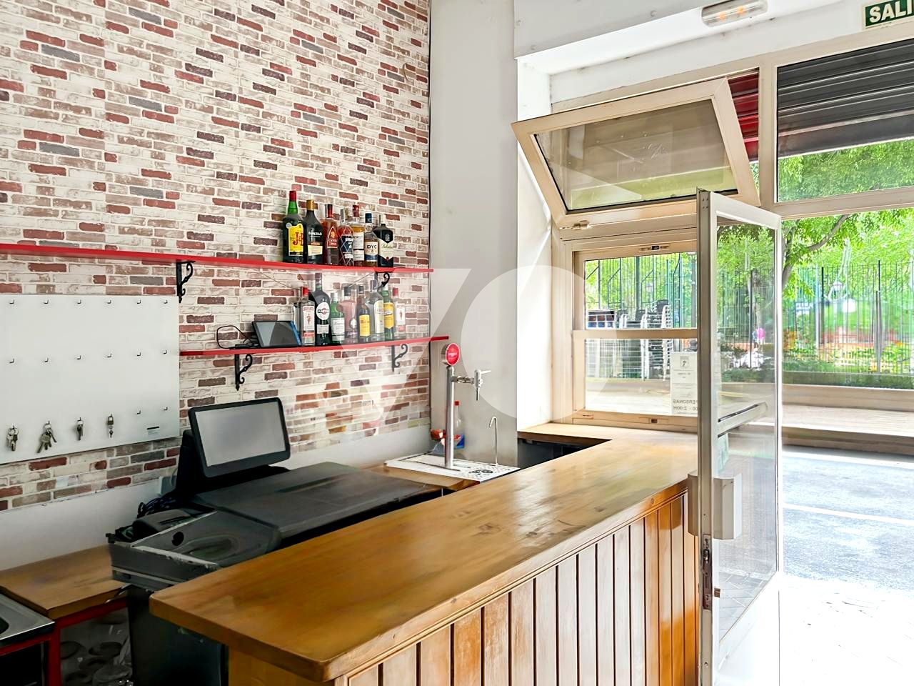 Local en venta, Concepción, Ciudad Lineal, Madrid