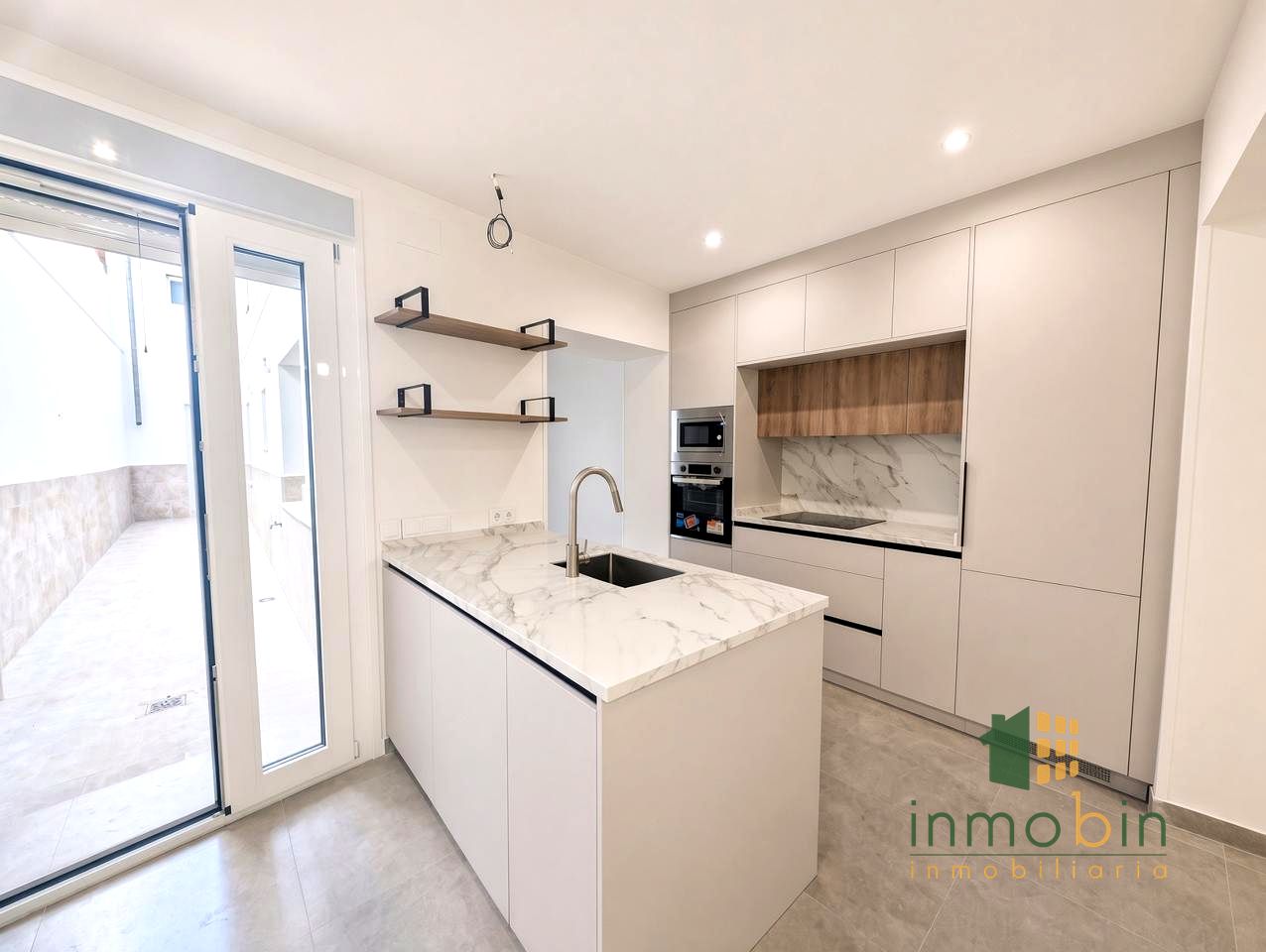Casa / chalet en Don Benito, Badajoz de 179 m2