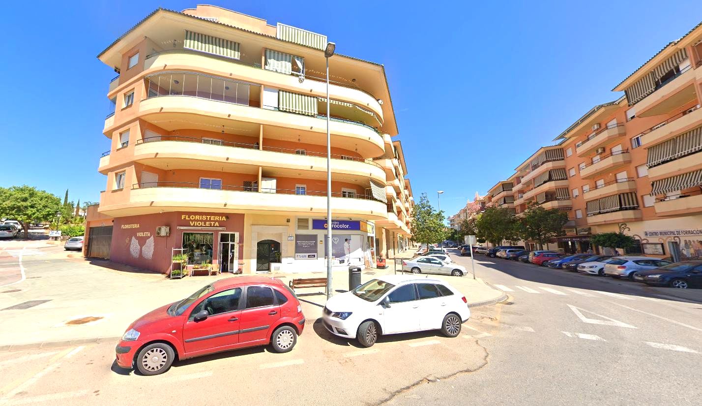 Plaza de parking en Urb. Jardines de Sabinillas, Manilva, Málaga de 27 m2