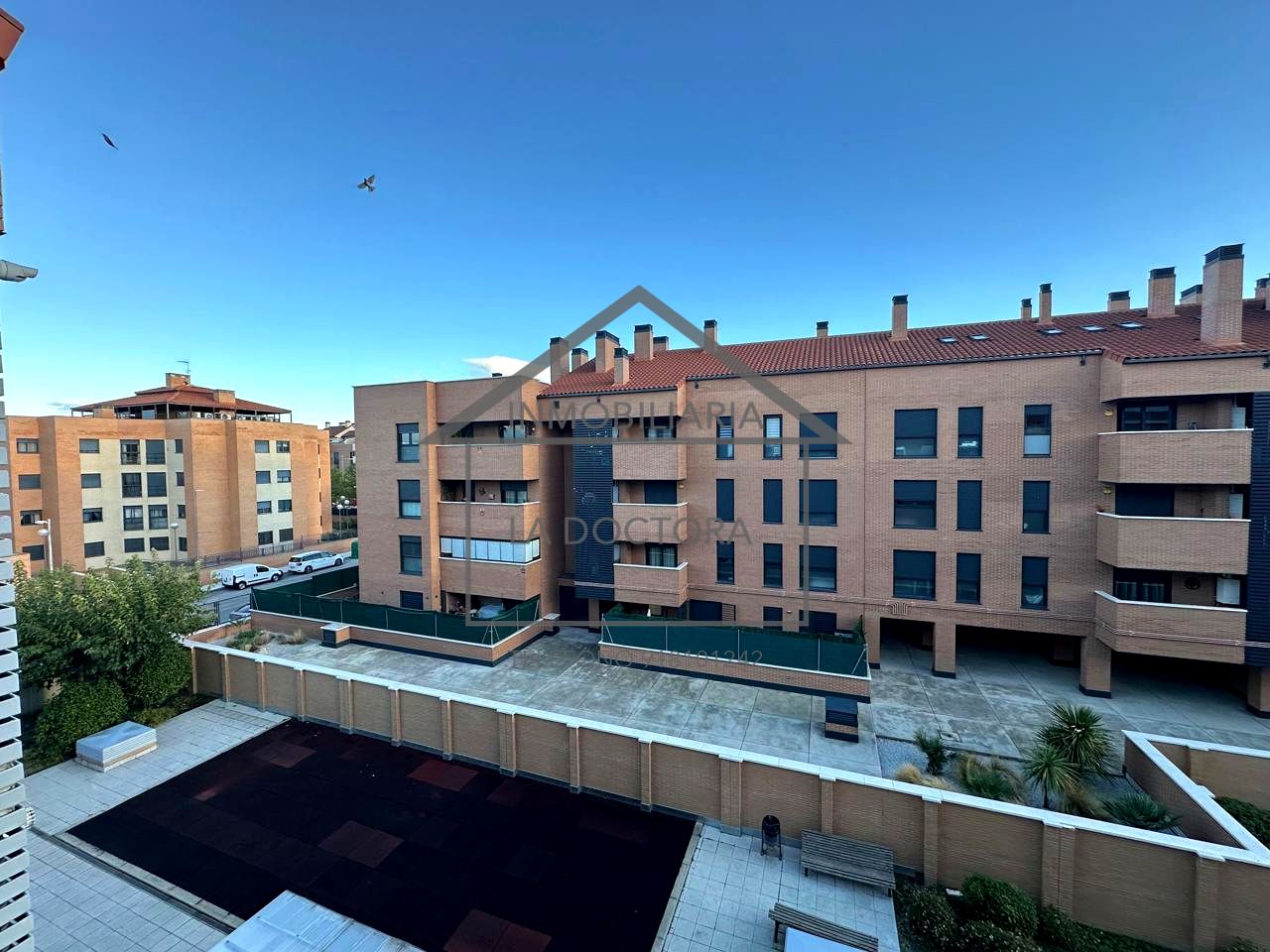 Plaza de parking en Calle del Pino Canario, Navalcarnero, Madrid de 10 m2