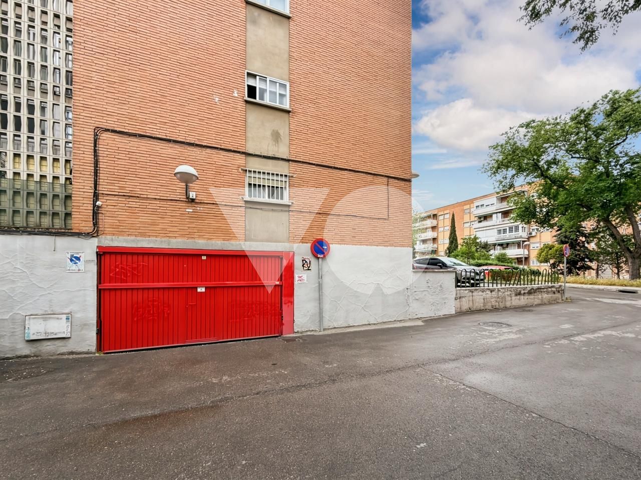 Plaza de garaje en Musas, Madrid.