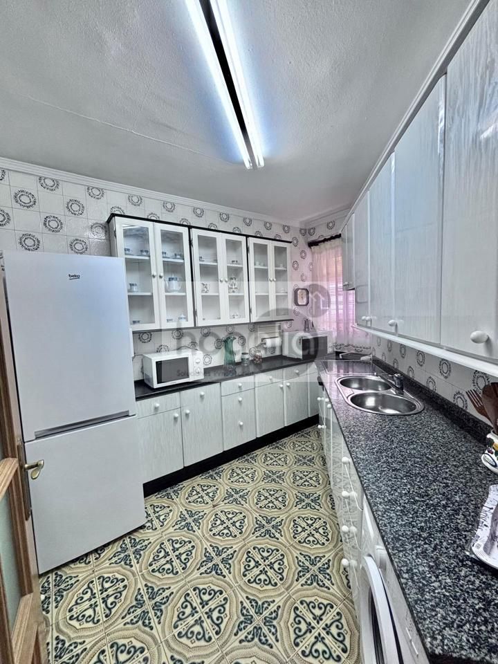 Piso en PARQUE JOSE CELESTINO MUTIS-LA OLIVA, Sevilla, Sevilla de 70 m2