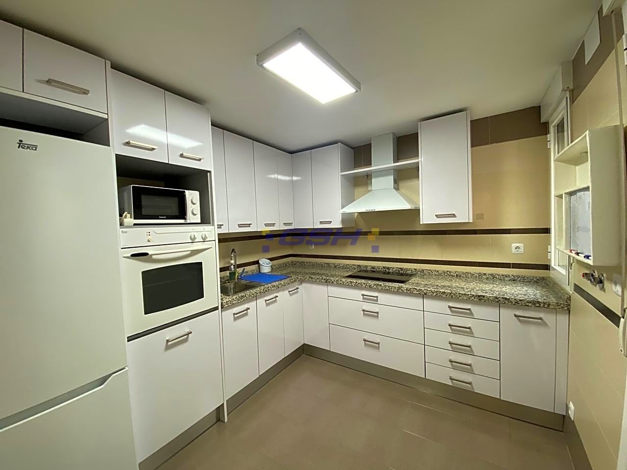 Piso en Rodrigo de Triana, Las Gabias, Granada de 70 m2