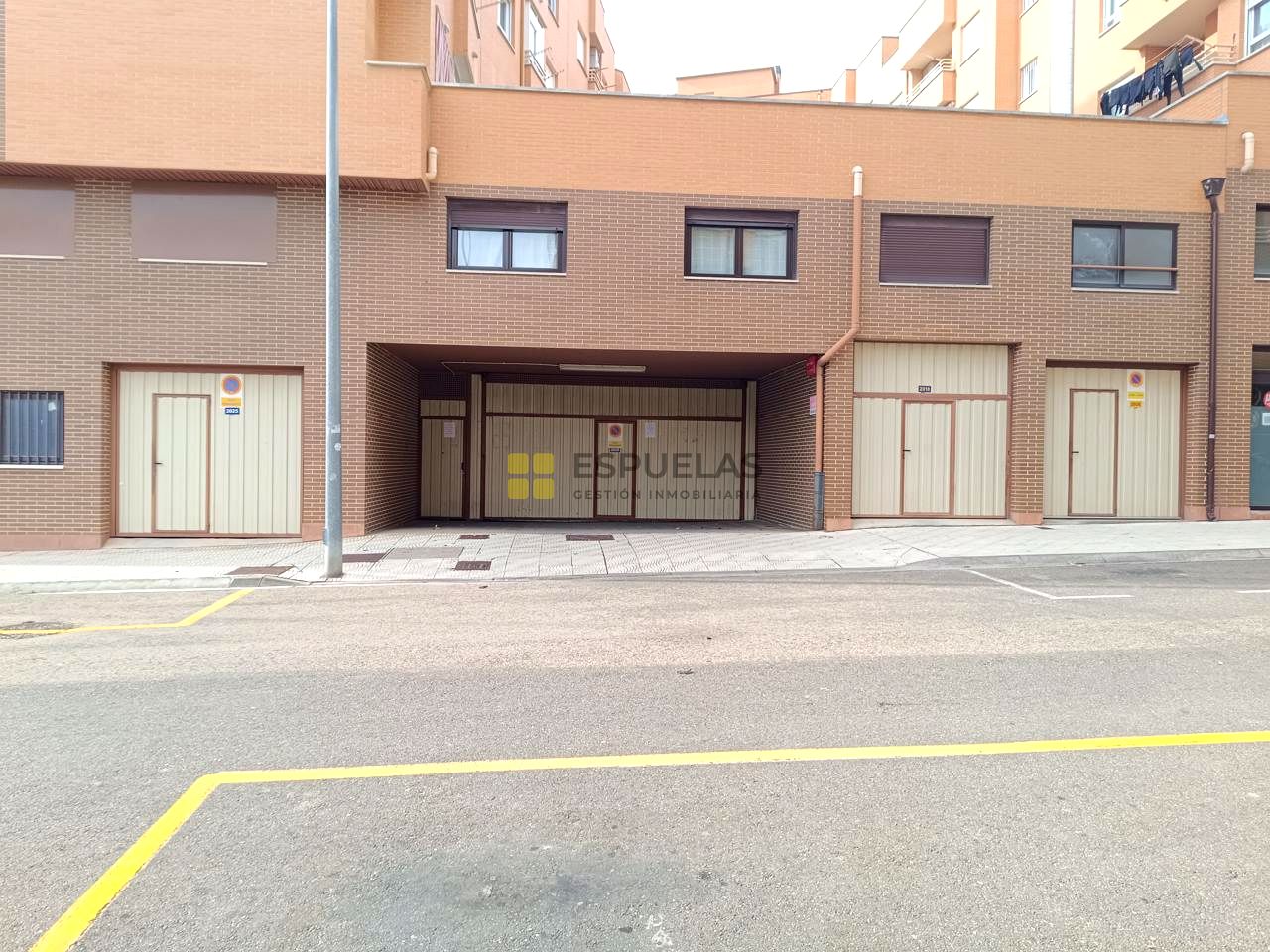 Plaza de parking en Calle Pablo Neruda 10, Arnedo, La Rioja de 23 m2
