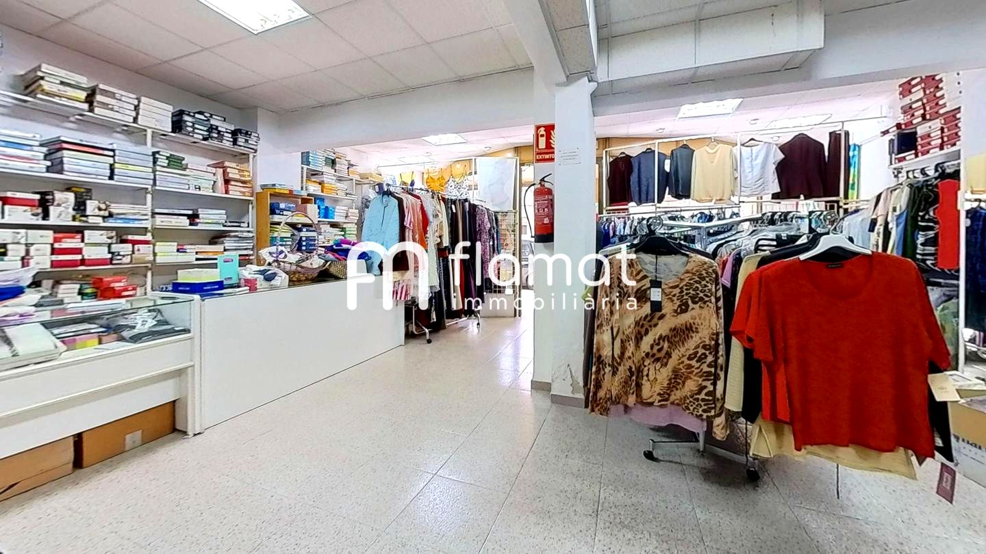 locales-comerciales en tarragona · carrer-vint-i-un-43100 80000€