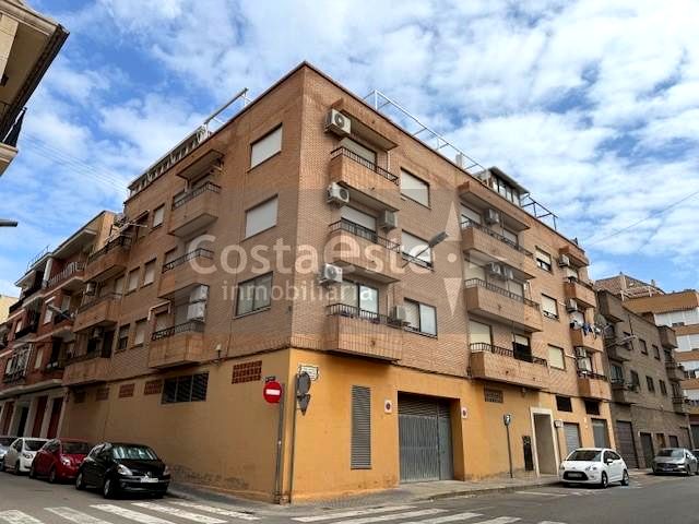 Piso en Carrer de Leonor Perales Poetessa, València, Valencia de 114 m2