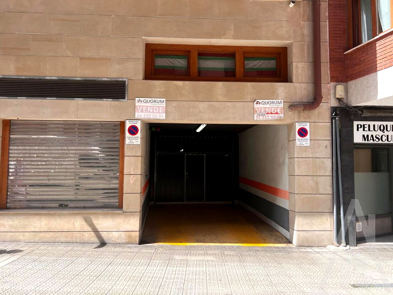Plaza de parking en Sabino Arana eta Goiri, Etxebarri, Bizkaia de 12 m2