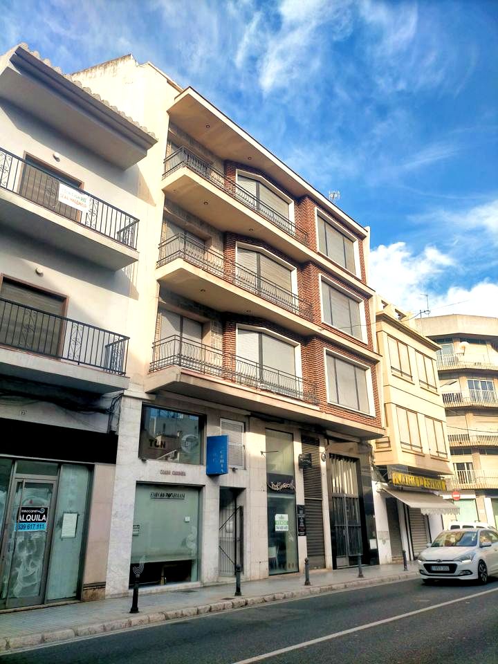 Piso en Carrer del Poeta Querol, Oliva, Valencia de 176 m2