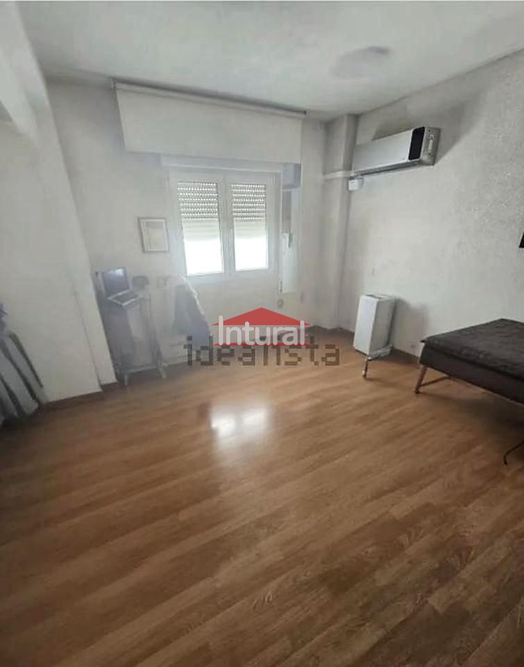 Piso en Franciscanos, Albacete, Albacete de 132 m2