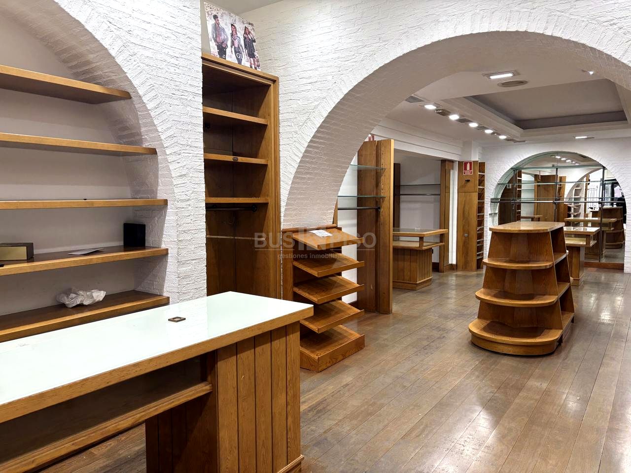 Shop in Avenida de Nuestra Señora de Fátima, Madrid, Madrid of 90 m2