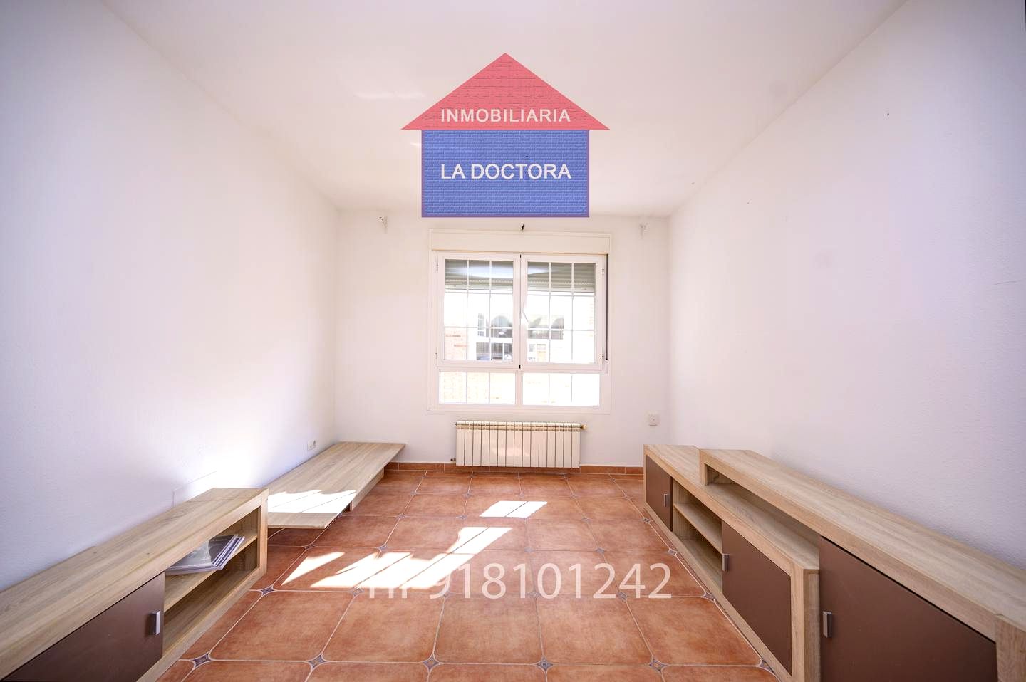 Flat in Navalagamella, Madrid of 71 m2