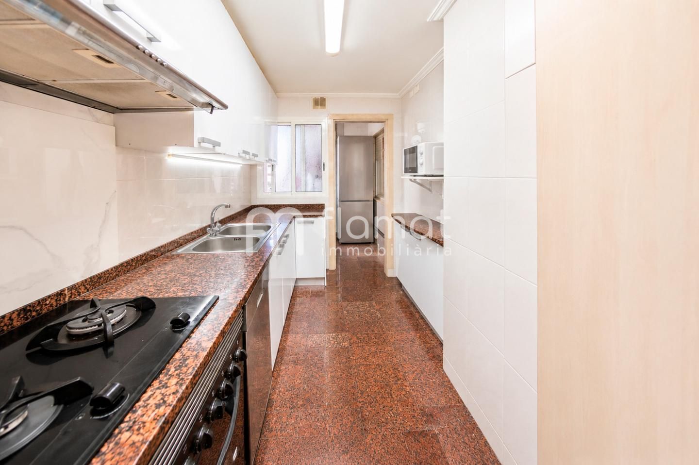 pisos en barcelona · avinguda-de-sant-ramon-nonat-08028 200000€